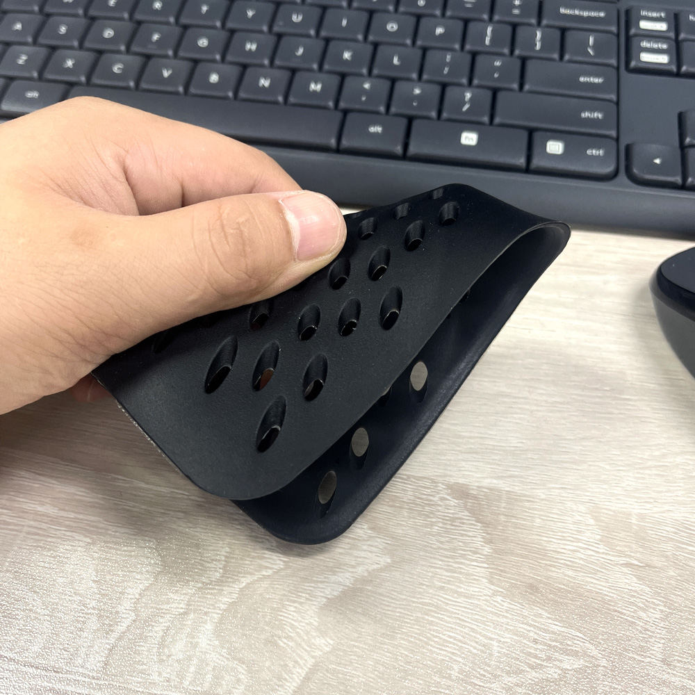 Mặt nạ silicon che nửa mặt, dù - đánh giá và giá Silicone Mask Bracket